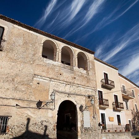 Hotel Castello di Altomonte Esterno foto