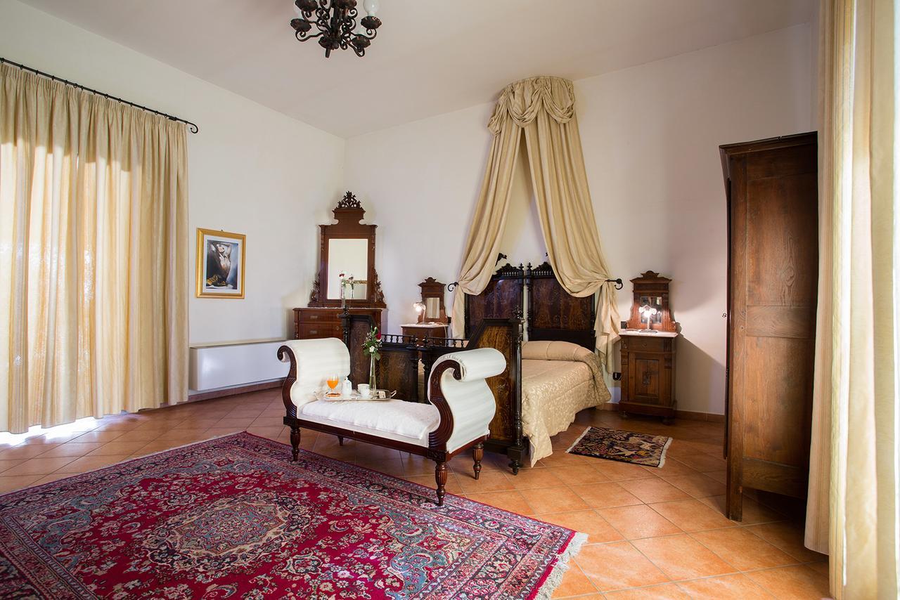 Hotel Castello di Altomonte Esterno foto