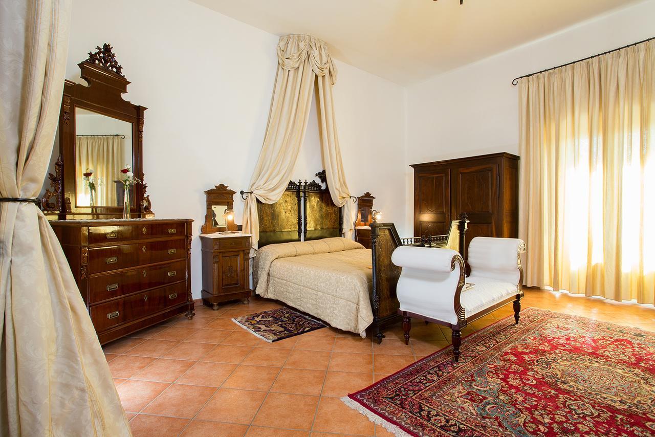 Hotel Castello di Altomonte Esterno foto