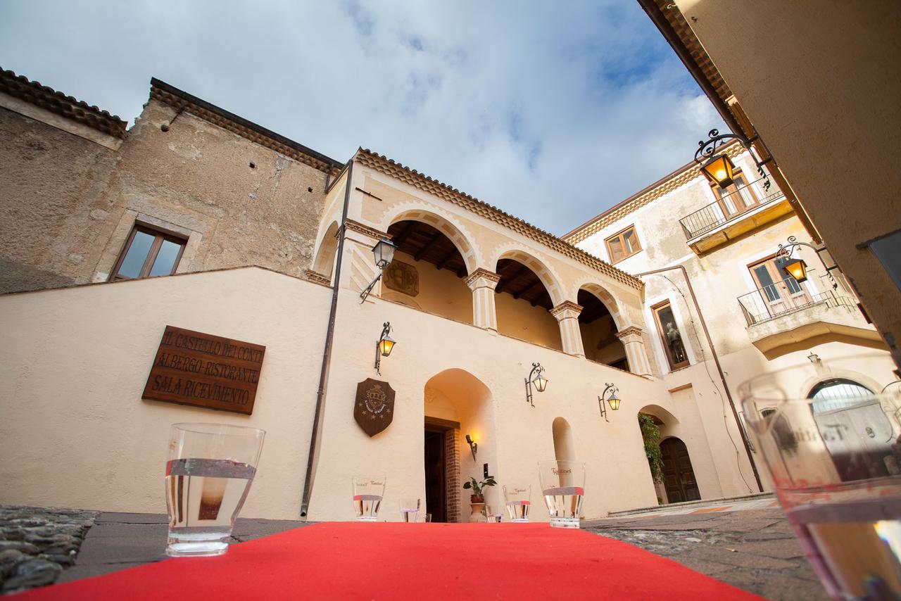Hotel Castello di Altomonte Esterno foto