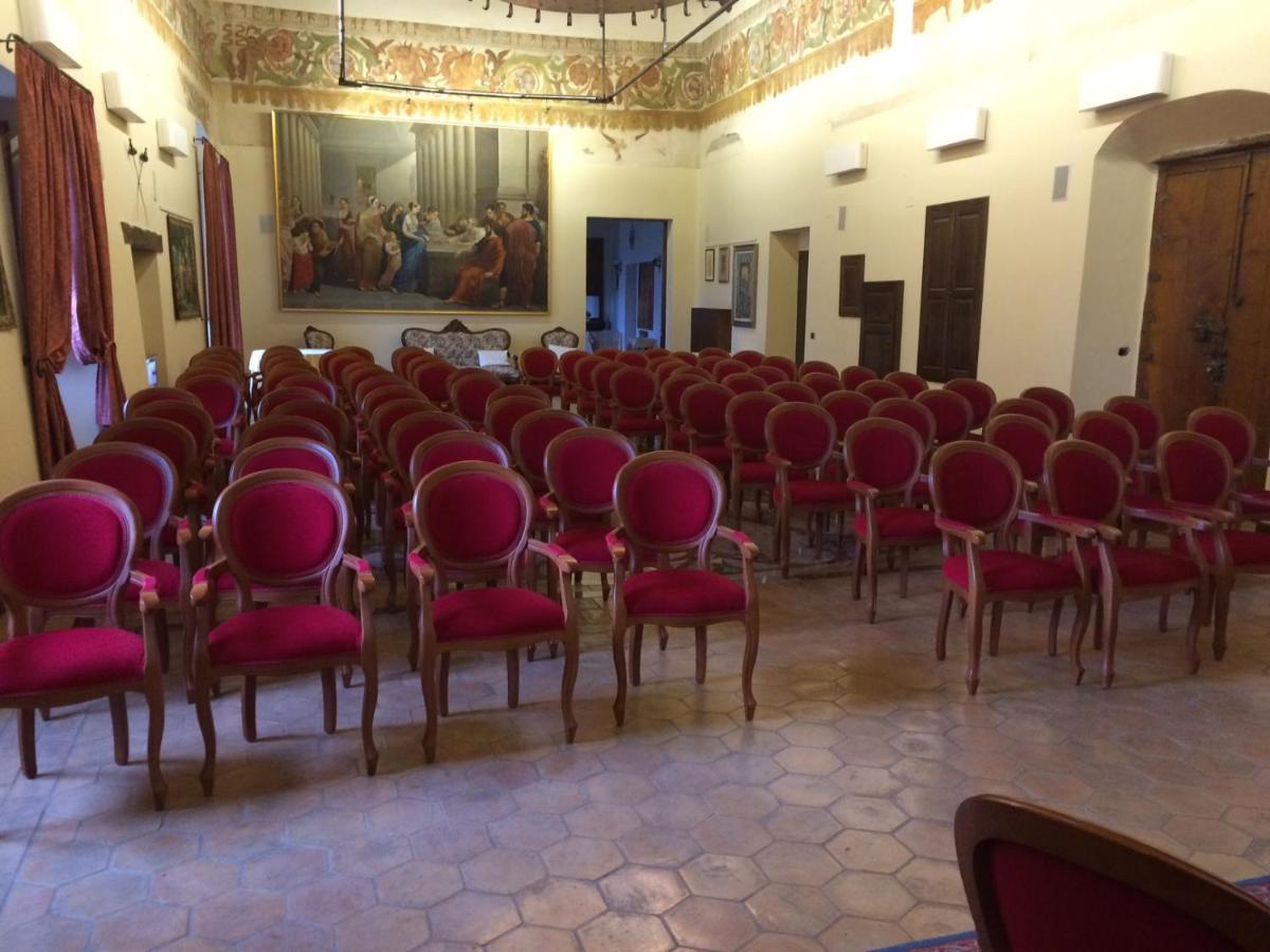 Hotel Castello di Altomonte Esterno foto